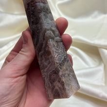 Load image into Gallery viewer, Amethyst x Lace Agate Tower A
