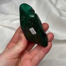 Load image into Gallery viewer, Arches Malachite Freeform
