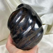 Load image into Gallery viewer, XL Hematite Flame (4lb8oz)
