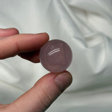 Load image into Gallery viewer, Deep Berry Pink Mozambique Rose Quartz Sphere with Asterism
