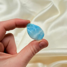 Load image into Gallery viewer, Top Quality Larimar Tumble with Amazing Chatoyancy A
