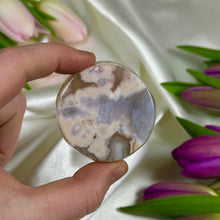 Load image into Gallery viewer, Flower Agate Trinket Dish A
