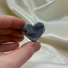 Load image into Gallery viewer, Amethyst Heart Carving B
