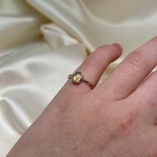 Load image into Gallery viewer, Sz 6 Sterling Silver Libyan Desert Glass Ring B
