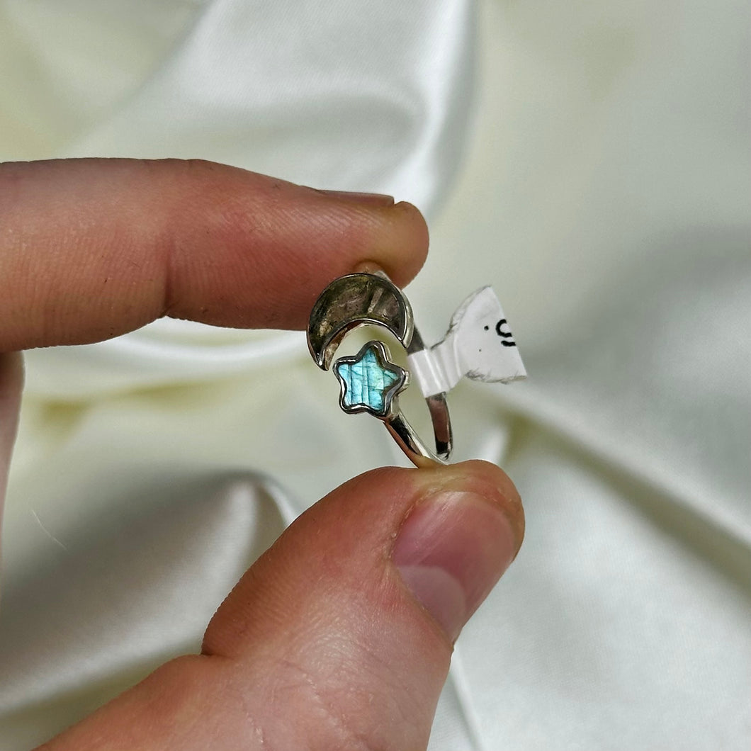 Size 6 Star & Moon Sterling Silver Labradorite Ring C