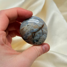 Load image into Gallery viewer, Sea Jasper Palmstone C

