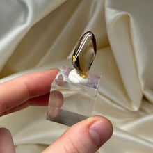 Load image into Gallery viewer, Cognac Citrine Carving B
