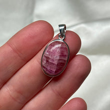 Load image into Gallery viewer, Gel Cobalto Calcite Sterling Silver Pendant
