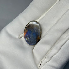 Load image into Gallery viewer, Labradorite Cabochon 25ct
