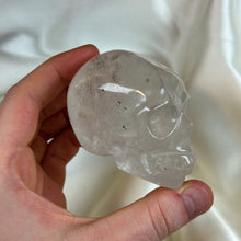 Load image into Gallery viewer, Quartz Skull Carving A
