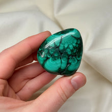 Load image into Gallery viewer, Beautiful Malachite Freeform
