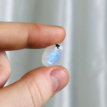 Load image into Gallery viewer, Flashy Rainbow Moonstone Pocket Stone A
