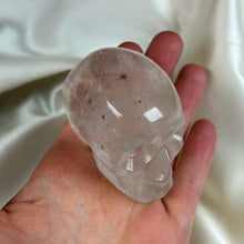 Load image into Gallery viewer, Quartz Skull Carving A
