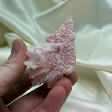 Load image into Gallery viewer, California Halite Specimen A
