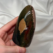 Load image into Gallery viewer, Contrast Kabamby Ocean Jasper Freeform (14.3oz)
