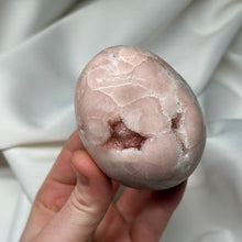 Load image into Gallery viewer, XL Druzy Pink Amethyst Palmstone
