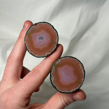 Load image into Gallery viewer, Vibrant Pink Zhanguo Agate Pair from China
