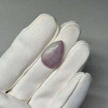 Load image into Gallery viewer, Kunzite Cabochon 22.9ct
