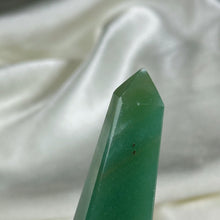 Load image into Gallery viewer, Green Aventurine Tower F (imperfect)
