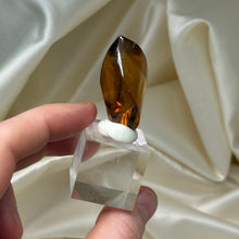 Load image into Gallery viewer, Cognac Citrine Carving A
