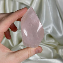 Load image into Gallery viewer, Rose Quartz Flame C
