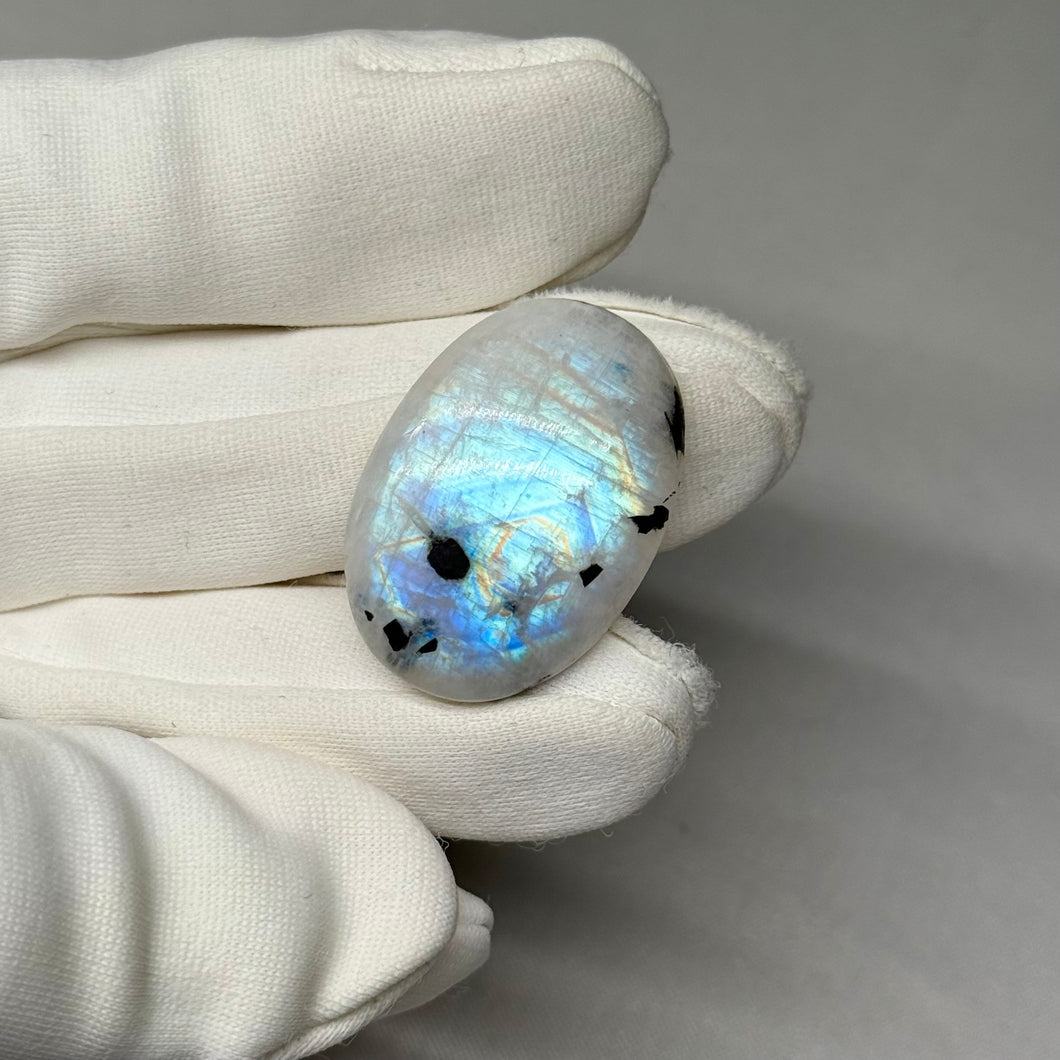 Rainbow Moonstone Cabochon with Tourmaline 36.25ct
