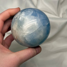 Load image into Gallery viewer, Snowball Blue Calcite Sphere(1lb6oz)

