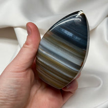 Load image into Gallery viewer, Brazilian Agate Flame C (174g)
