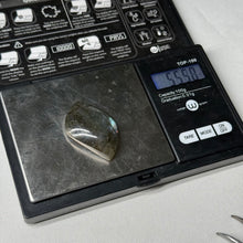Load image into Gallery viewer, Labradorite Cabochon 55.5ct
