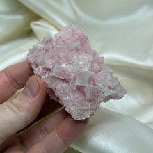 Load image into Gallery viewer, California Halite Specimen B
