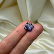 Load image into Gallery viewer, High Quality Sugilite Floral Carving
