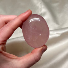 Load image into Gallery viewer, Star Rose Quartz Palmstone F

