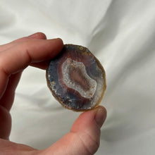 Load image into Gallery viewer, Swazi Rose Agate M
