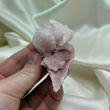 Load image into Gallery viewer, California Halite Specimen A
