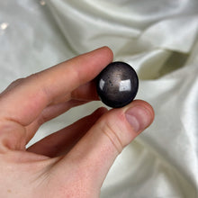 Load image into Gallery viewer, Star Sapphire Pocket Stone A
