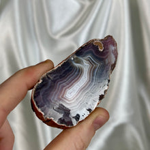 Load image into Gallery viewer, Moody Agate Specimen
