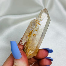 Load image into Gallery viewer, Blue Smoke Lemurian with Penetrators C
