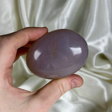 Load image into Gallery viewer, Glowy Mauve-Blue Rose Quartz Palmstone
