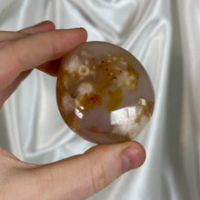 Load image into Gallery viewer, Flower Agate Palmstone F
