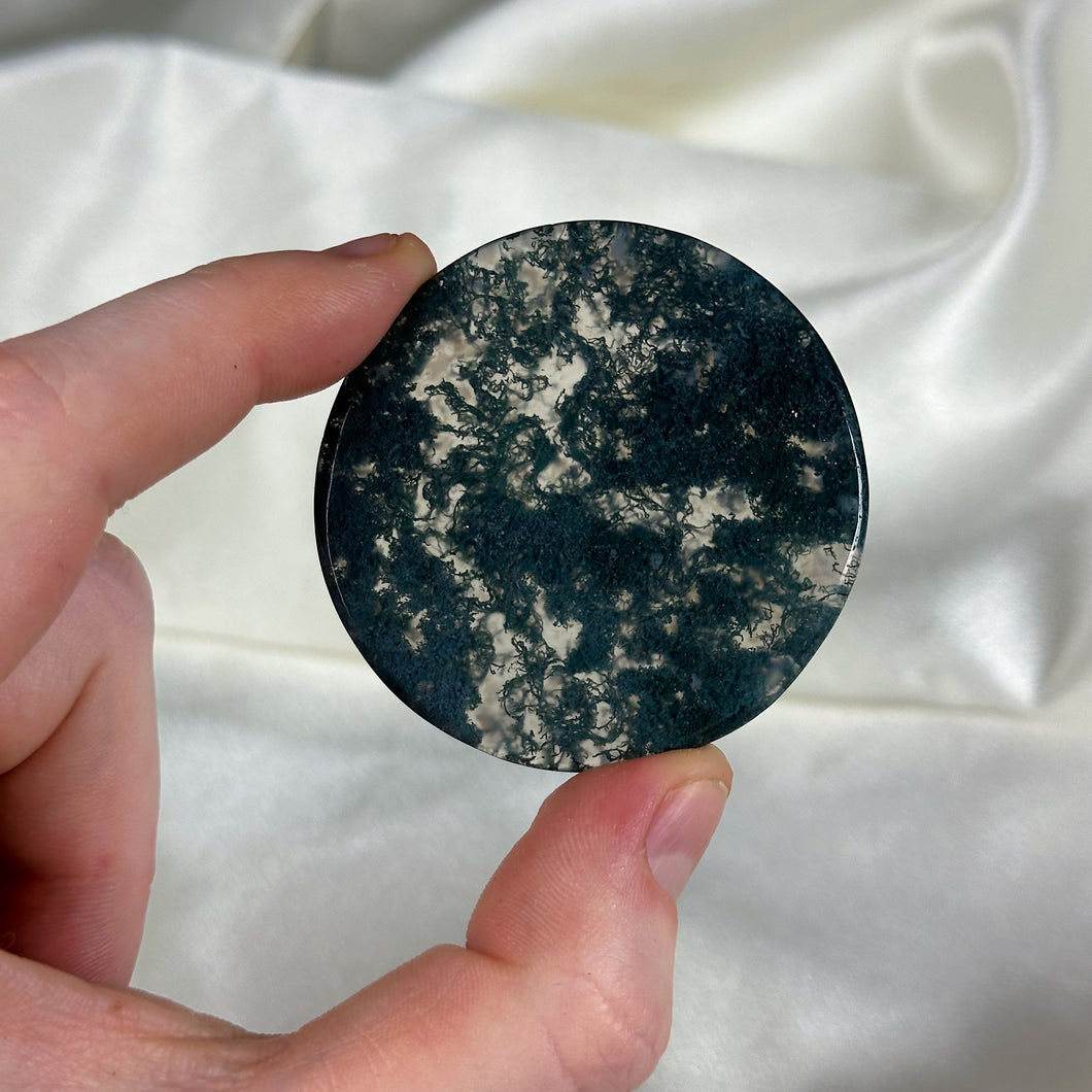 Moss Agate Disc Carving G