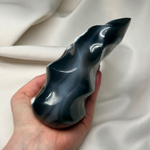 Load image into Gallery viewer, 1lb12oz Moody Orca Agate Flame
