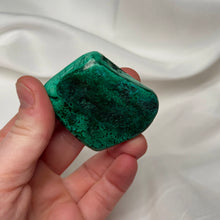 Load image into Gallery viewer, Funky Malachite Freeform

