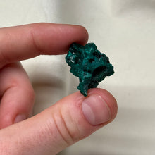 Load image into Gallery viewer, Dioptase Cluster F

