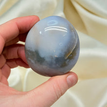 Load image into Gallery viewer, Sea Jasper Palmstone M

