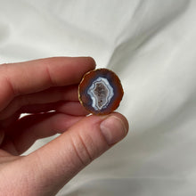 Load image into Gallery viewer, Vibrant Zhanguo Agate Pair from China
