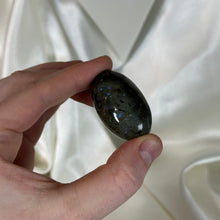 Load image into Gallery viewer, Labradorite Shiva Carving B
