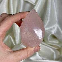 Load image into Gallery viewer, Rose Quartz Flame A
