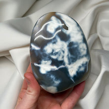Load image into Gallery viewer, Orby Orca Agate Freeform
