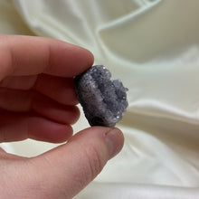 Load image into Gallery viewer, Amethyst Heart Carving B

