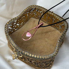 Load image into Gallery viewer, Pink Shell Heart Fidget Pendant in Copper
